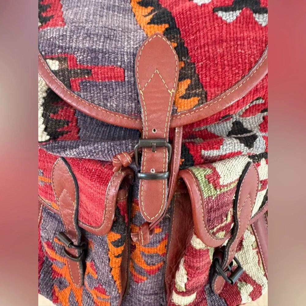 Vintage Wool Patterned Women's Backpack - Picture 9 of 14
